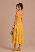 Robe midi smockée moutarde à pois blancs, manches bouffantes